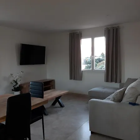 Maioun Cremat Apartament Nicea